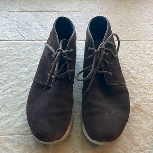 Men’s Crocs Kinsale Tobacco Suede Desert Style Chukka Boot - Size 11